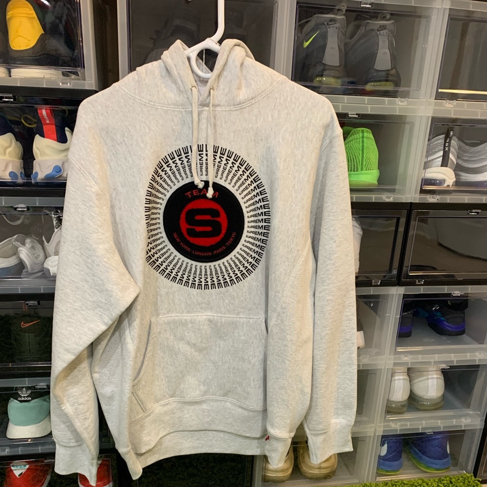 Supreme hoodie - Picture 6 of 6